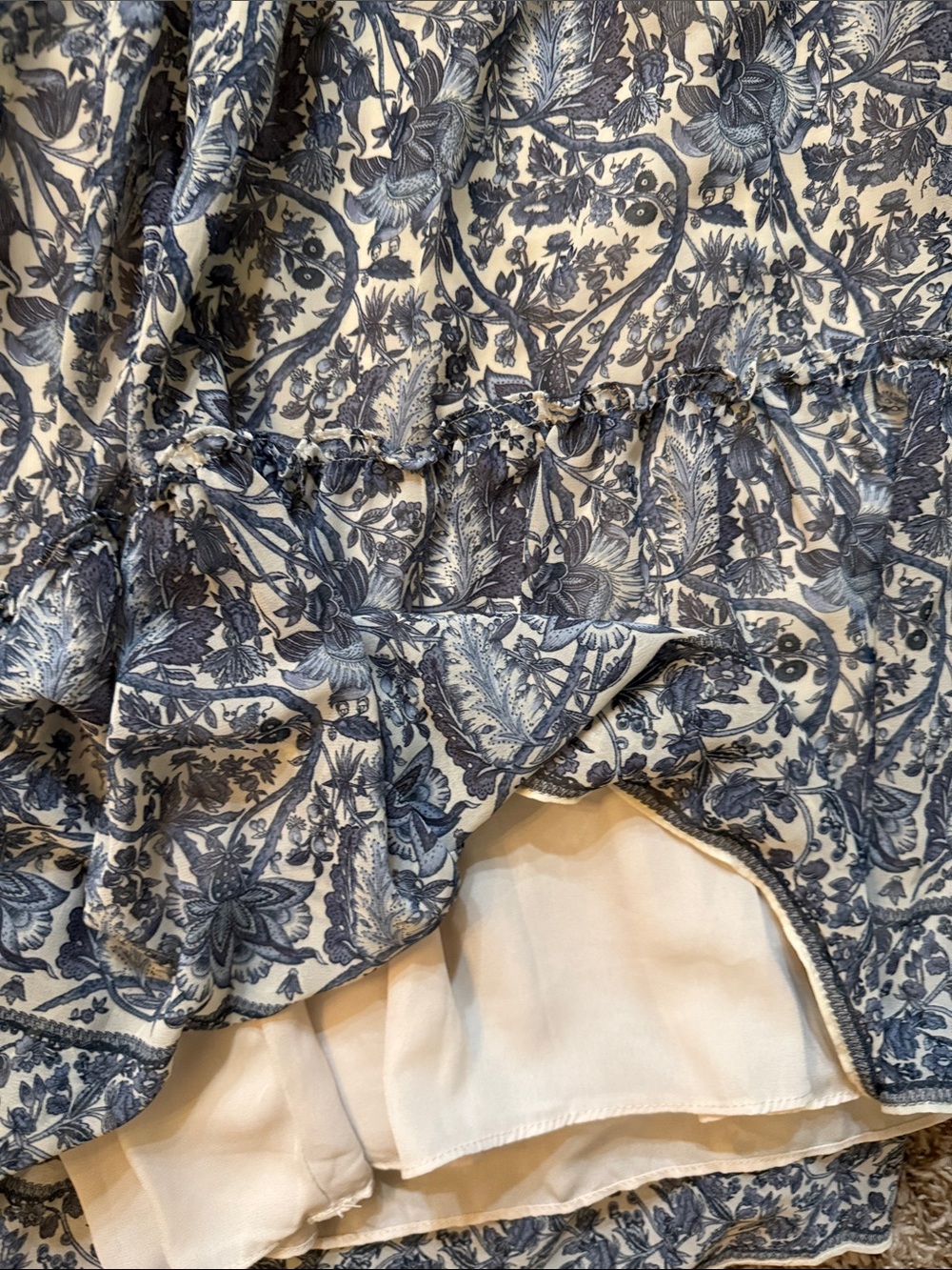 Max Studio London Blue Floral V‑Neck Puff Sleeve Tiered Maxi Dress - Picture 6 of 7